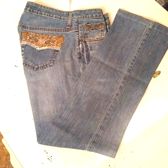 TWENTY-X Jeans Pants Blue Floral Embellishment Pockets Bootcut Size 5/6 - Picture 1 of 10